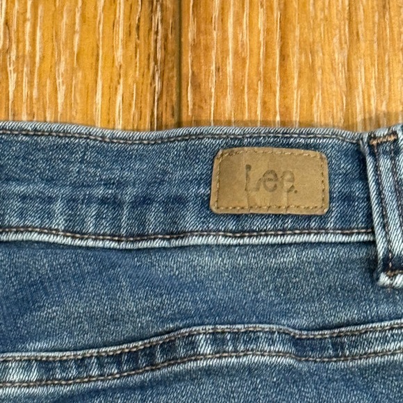 Lee Women Relaxed Straight Leg Jeans Embroidered Rose Blue Denim Y2K - Picture 5 of 6